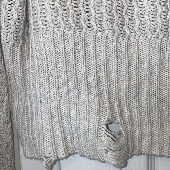 DL1961 Freeman Alley Distressed Sweater - Large - Picture 9 of 10